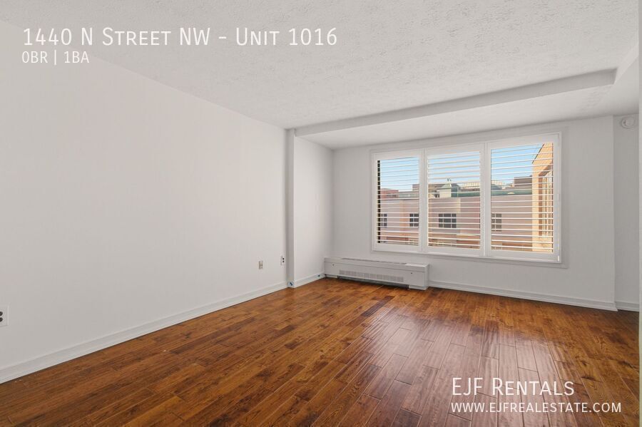 Logan Circle Top Floor Studio Apartment W/Roof Top & Pool! property image