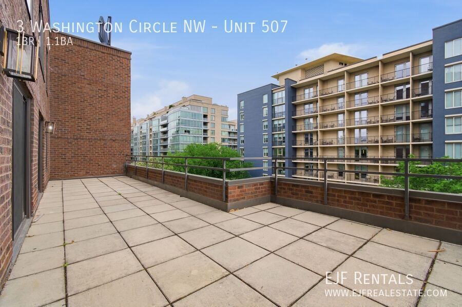 Stunning 1,000 Square Foot Washington Circle Apartment W/Garage Parking, Private Terrace, & Storage property image
