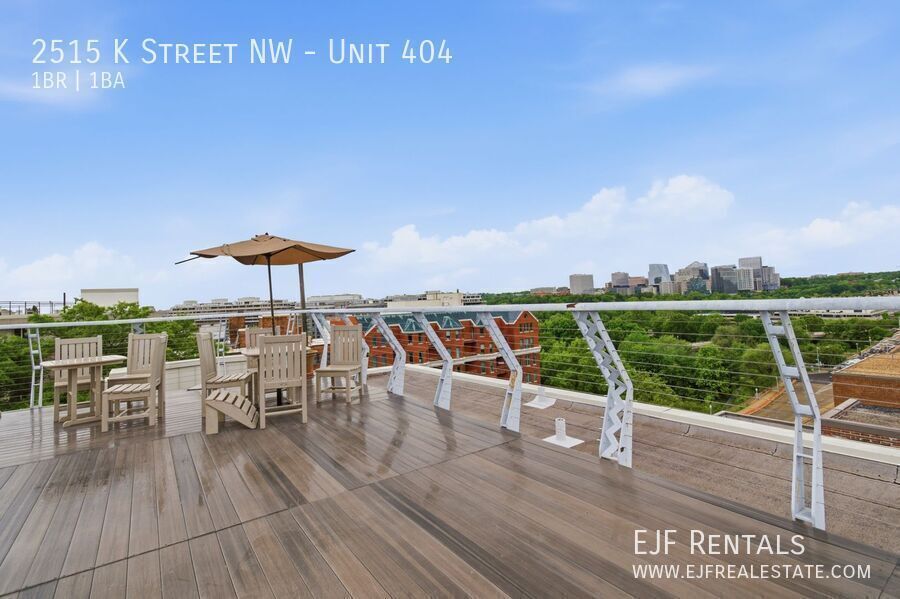 Large Foggy Bottom One Bedroom W/All Energy Utilities Included! Roof Deck property image