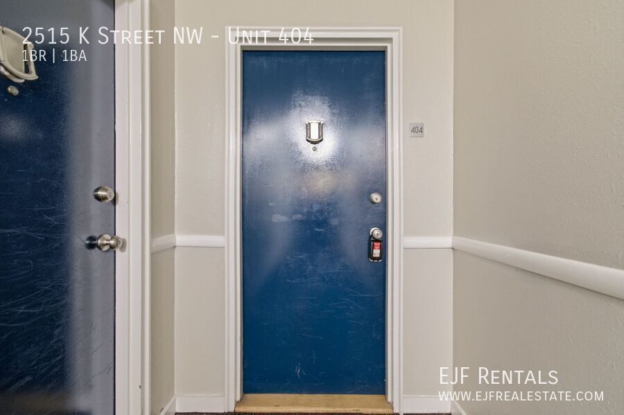 Large Foggy Bottom One Bedroom W/All Energy Utilities Included! Roof Deck property image