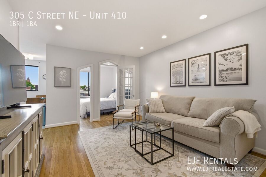 Top Floor Capitol Hill Unique One Bedroom- Utilities Included & Amazing Location property image