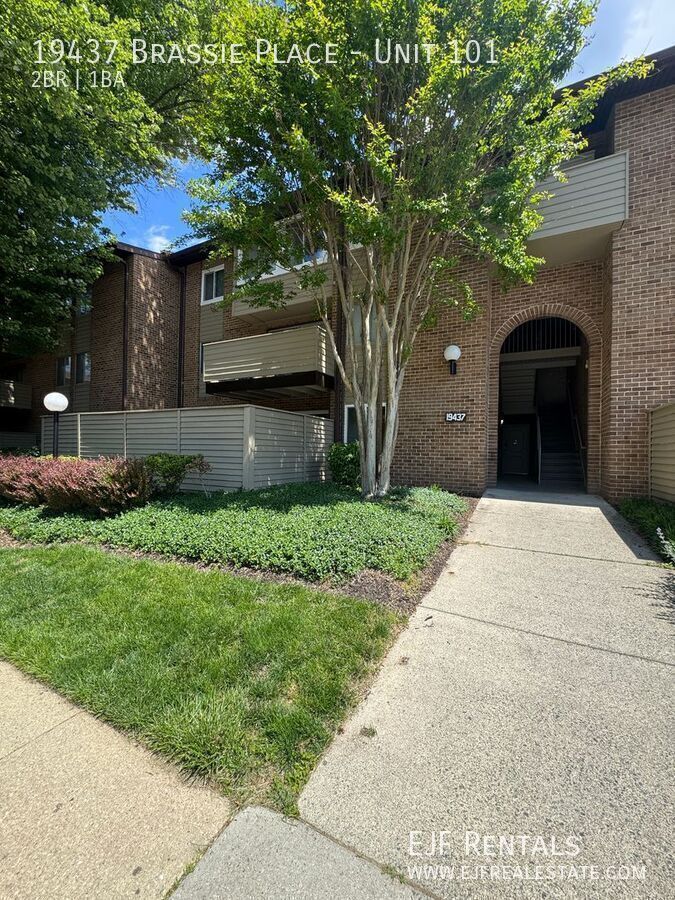 Montgomery Village Two Bedroom W/Pool! Off Street Parking, Available Now! property image