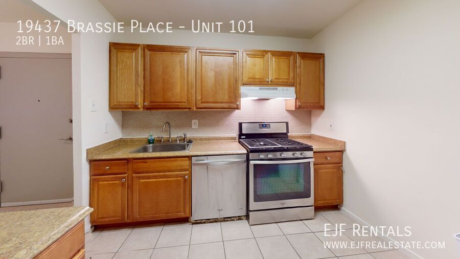 Montgomery Village Two Bedroom W/Pool! Off Street Parking, Available Now! property image