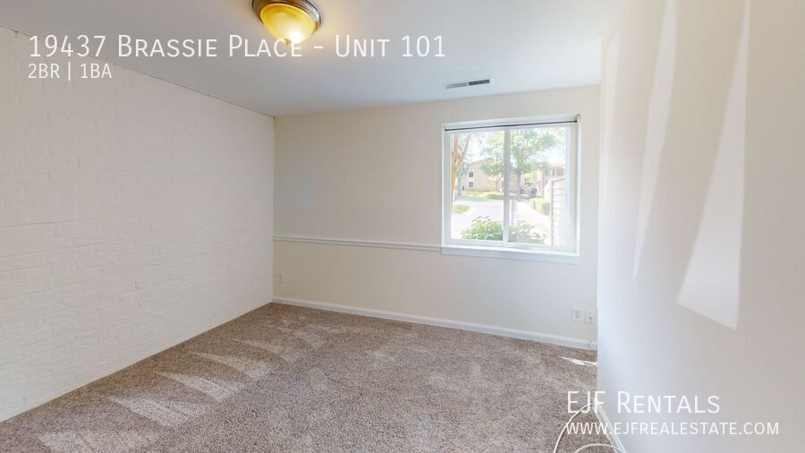 Montgomery Village Two Bedroom W/Pool! Off Street Parking, Available Now! property image