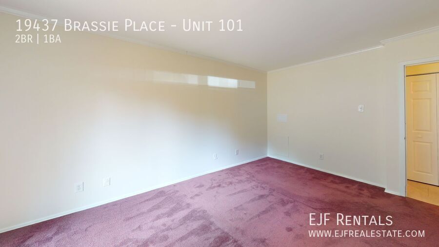 Montgomery Village Two Bedroom W/Pool! Off Street Parking, Available Now! property image