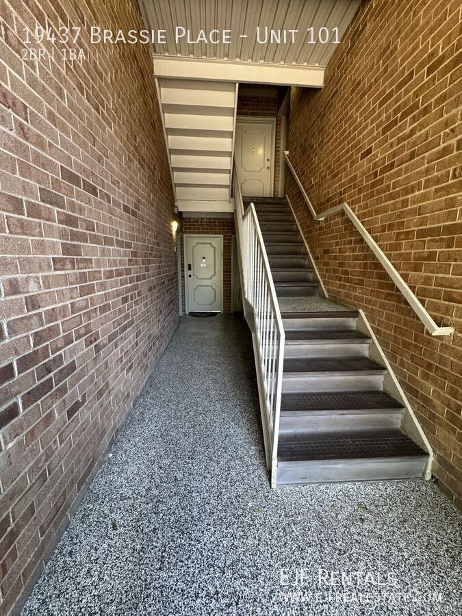 Montgomery Village Two Bedroom W/Pool! Off Street Parking, Available Now! property image