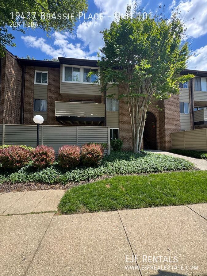 Montgomery Village Two Bedroom W/Pool! Off Street Parking, Available Now! property image