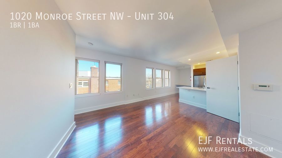 Columbia Heights Bright & Sunny One Bedroom W/Washer/Dryer In Unit, Roof Top, Pets Welcomed! property image