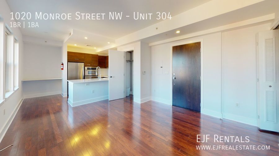 Columbia Heights Bright & Sunny One Bedroom W/Washer/Dryer In Unit, Roof Top, Pets Welcomed! property image
