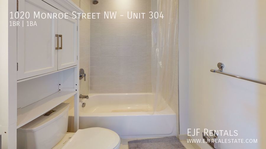 Columbia Heights Bright & Sunny One Bedroom W/Washer/Dryer In Unit, Roof Top, Pets Welcomed! property image