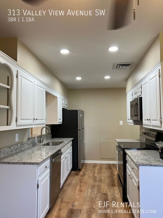 Delightful Rambler with Finished Basement property image