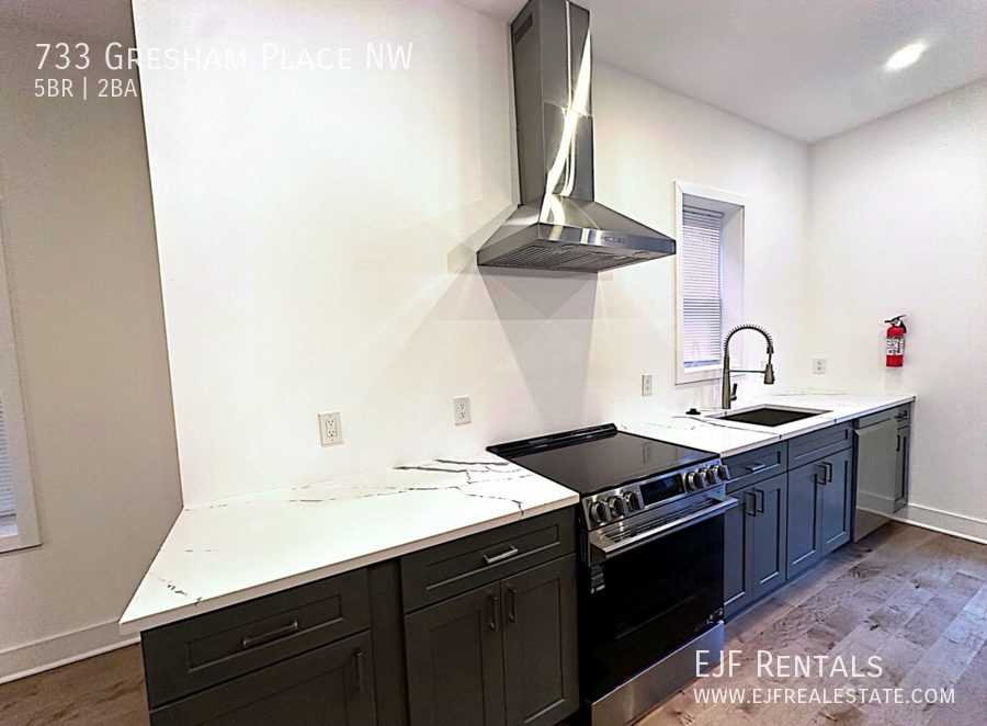 Fully Renovated Five Bedroom House for Rent! property image