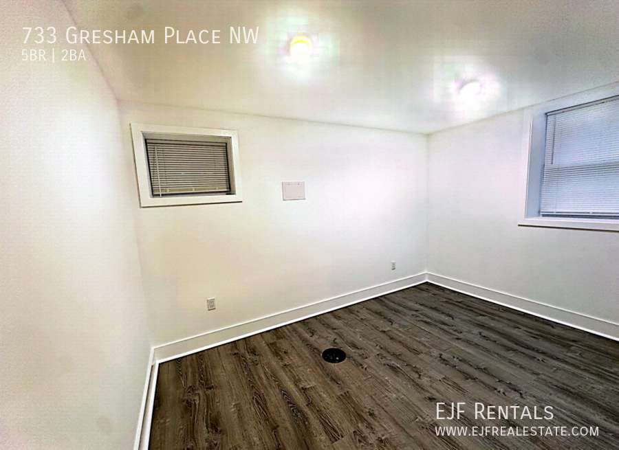Fully Renovated Five Bedroom House for Rent! property image