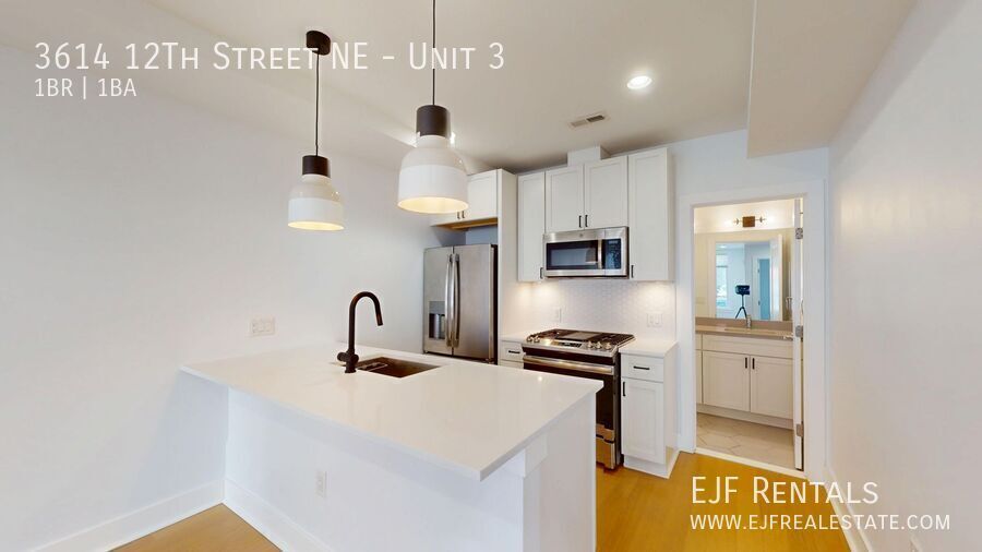 Brookland One Bedroom-Modern & Sleek Living! property image