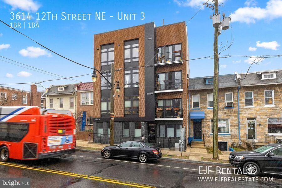 Brookland One Bedroom-Modern & Sleek Living! property image