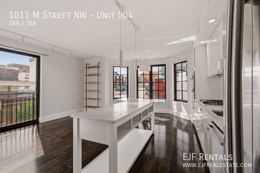 Stunning Shaw Two-Bedroom W/ Incredible Roof Top Available Now! property image