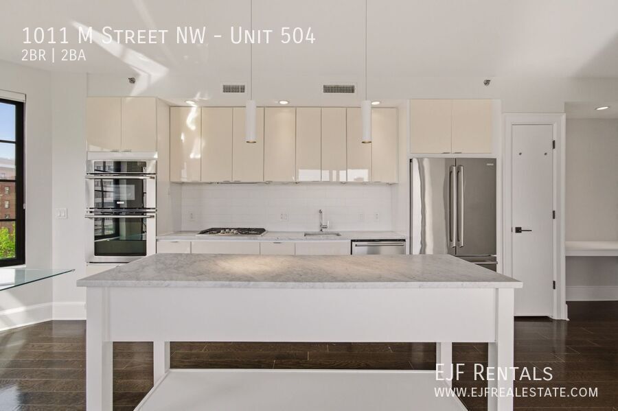 Stunning Shaw Two-Bedroom W/ Incredible Roof Top Available Now! property image