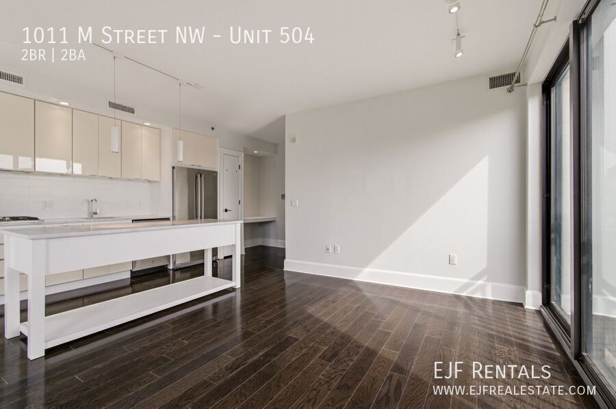 Stunning Shaw Two-Bedroom W/ Incredible Roof Top Available Now! property image