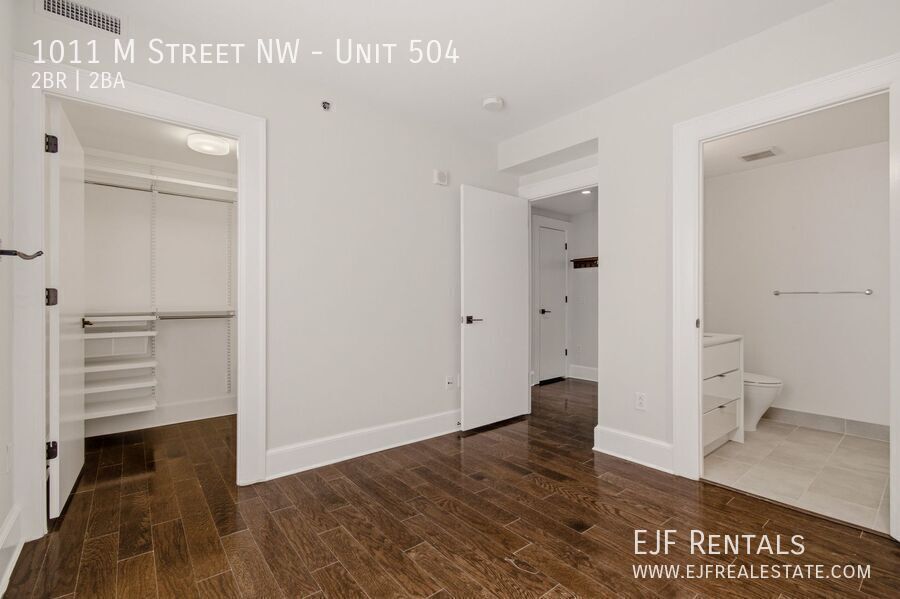 Stunning Shaw Two-Bedroom W/ Incredible Roof Top Available Now! property image