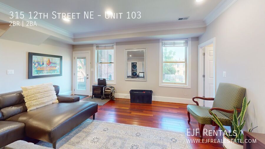 Stunning 1,300 Square Foot Capitol Hill Condo for Rent- Parking Included, Outdoor Space, Modern Finishes & More property image