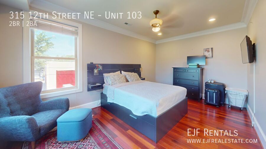 Stunning 1,300 Square Foot Capitol Hill Condo for Rent- Parking Included, Outdoor Space, Modern Finishes & More property image