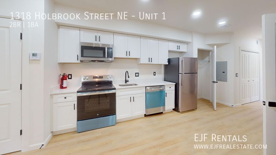 New Construction One Bedroom One Bathroom-Parking Included! W/Washer & Dryer property image