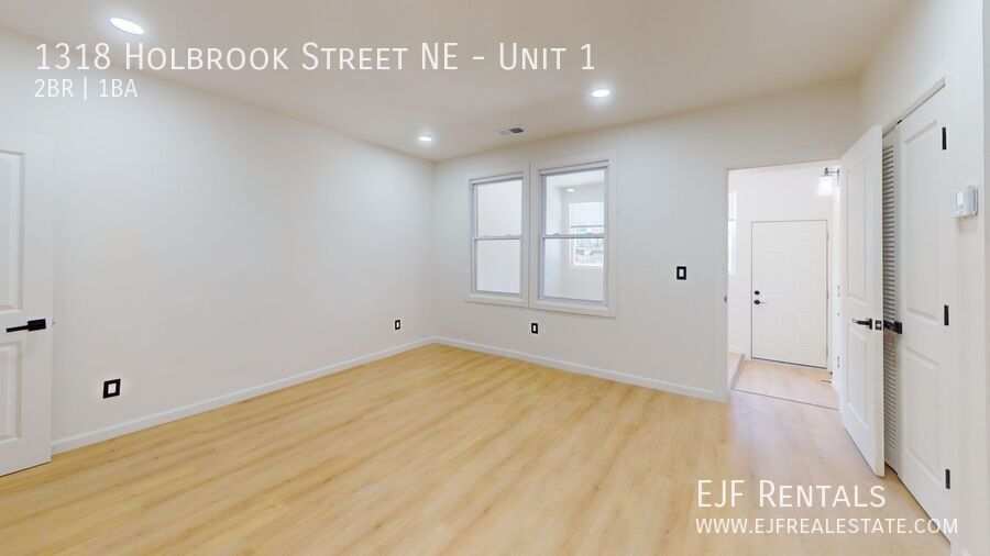 New Construction One Bedroom One Bathroom-Parking Included! W/Washer & Dryer property image