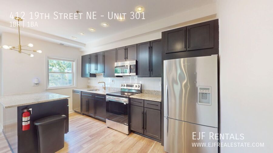 Top Floor Sleek One Bedroom W/Parking & Storage Included property image